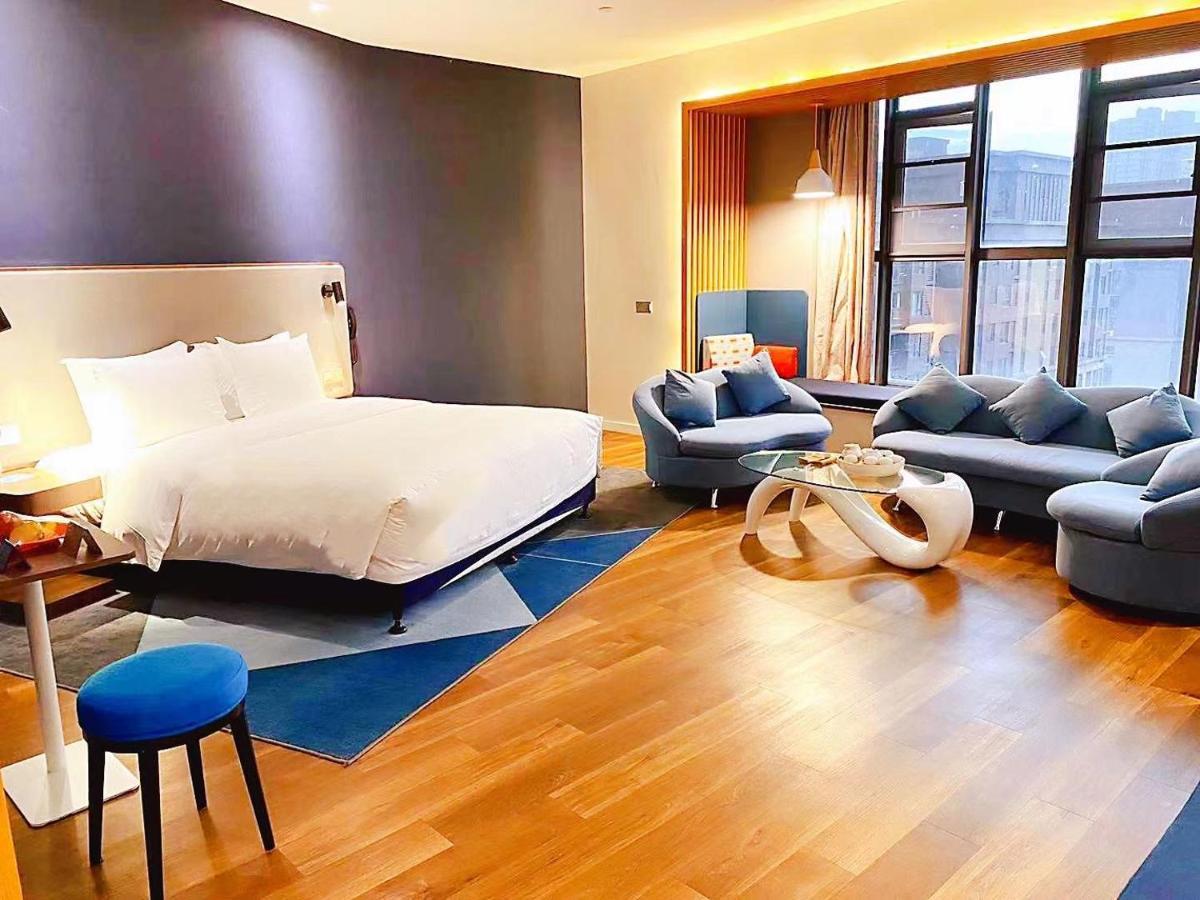 Holiday Inn Express - Wuhan Optical Valley By Ihg Exterior foto