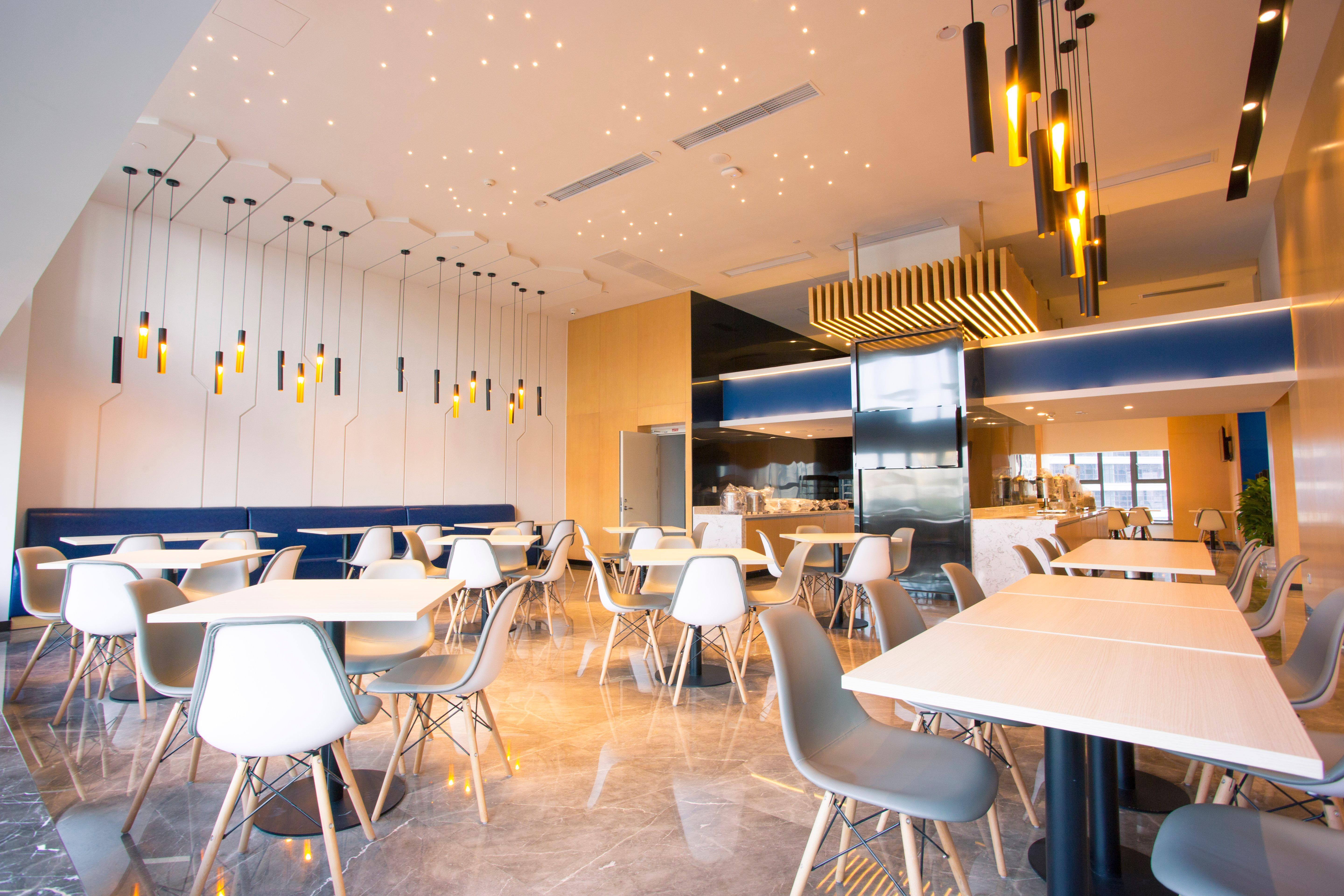 Holiday Inn Express - Wuhan Optical Valley By Ihg Exterior foto